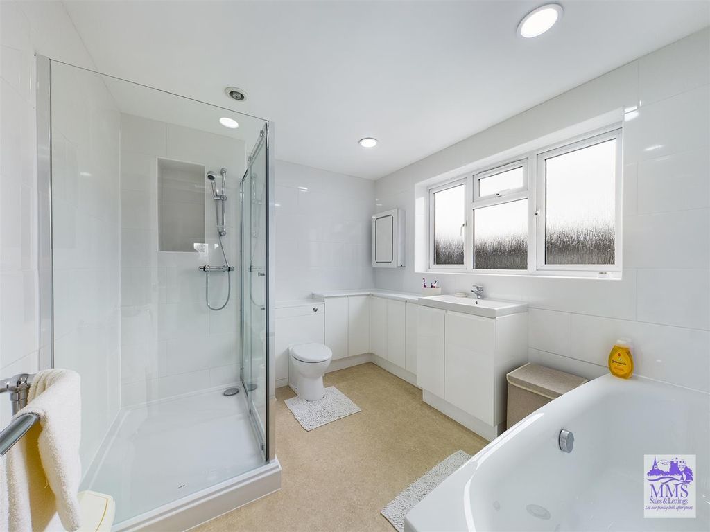 Property photo 3 of 22 Cam00393P1-Pr0250-Still01.Jpg