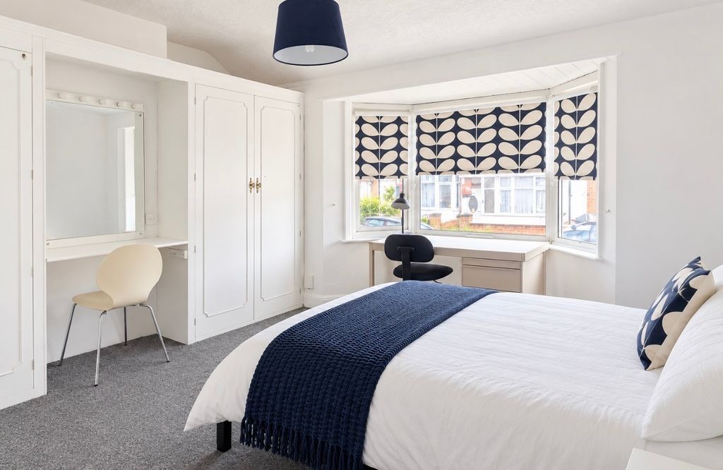 Property photo 2 of 15 6098572