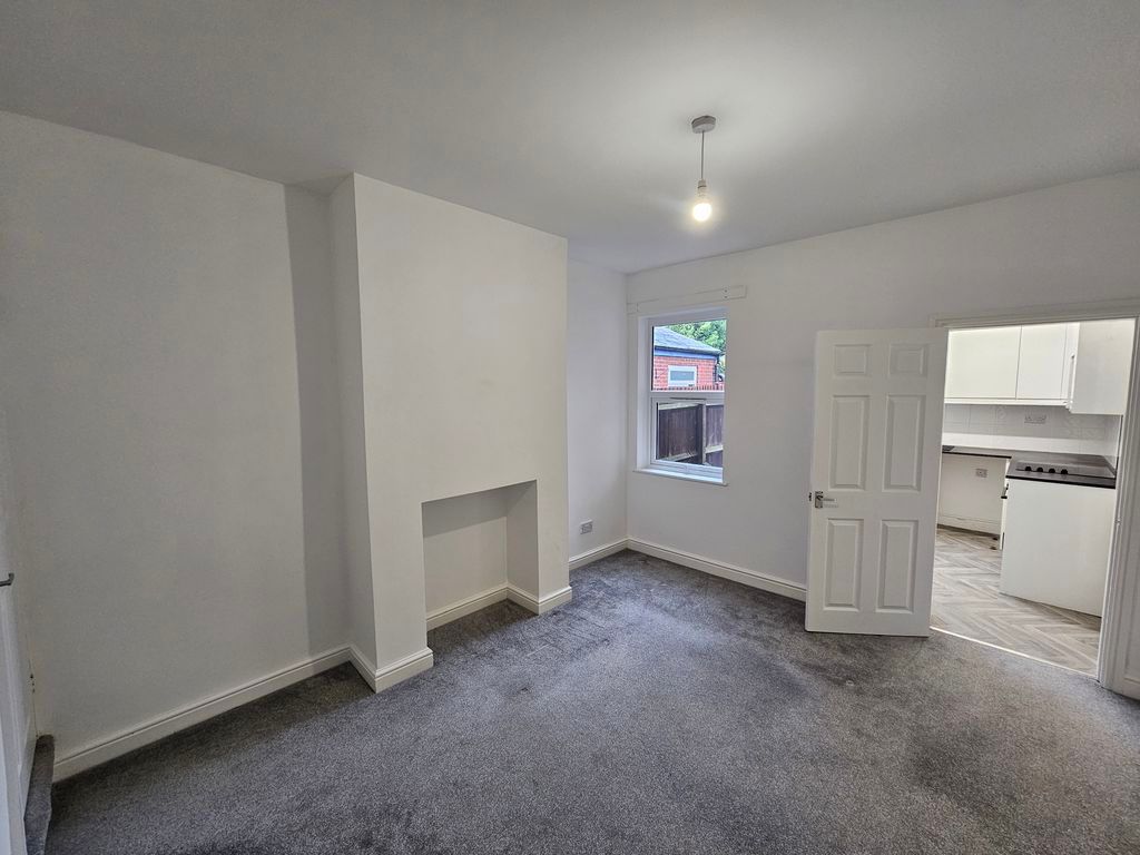 Property photo 3 of 11 Photo 21
