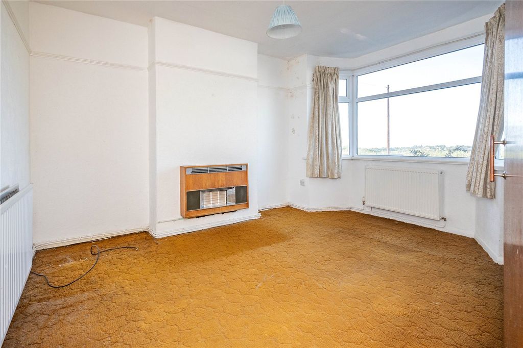 Property photo 3 of 16 Picture No. 21