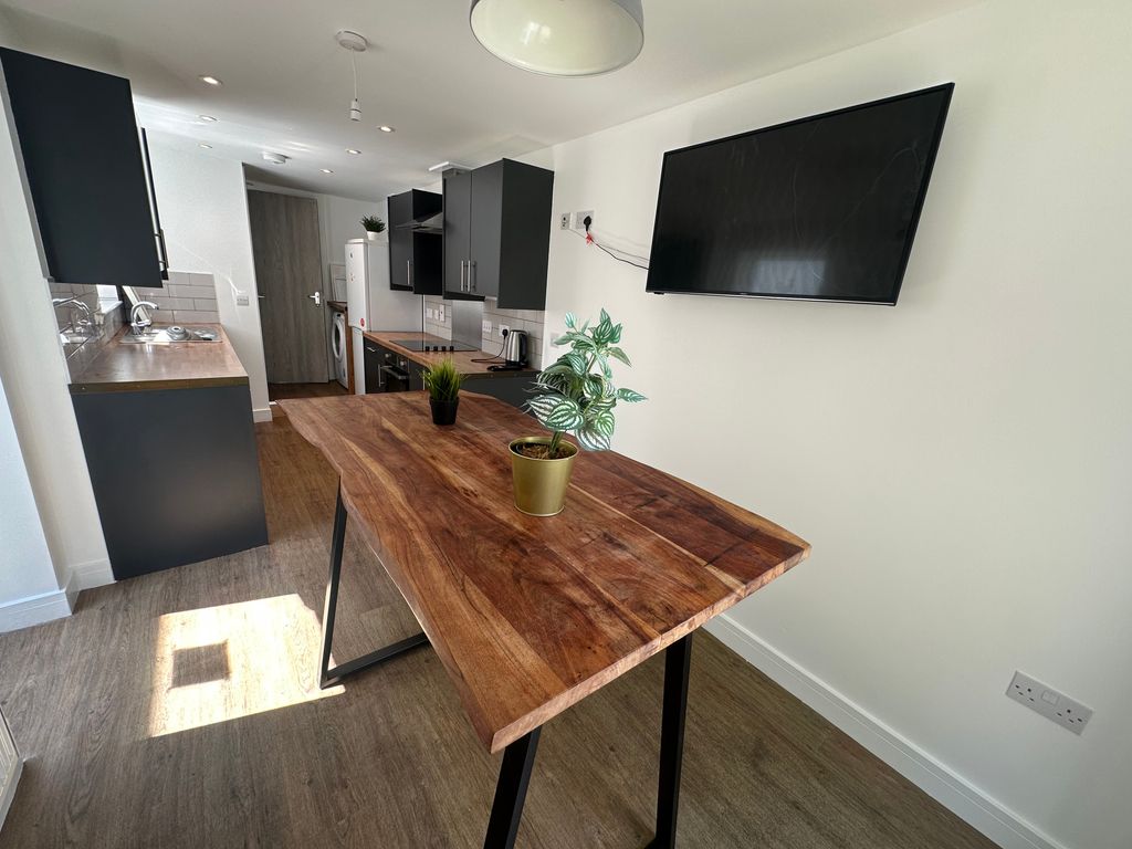 Property photo 1 of 15 Dining Area