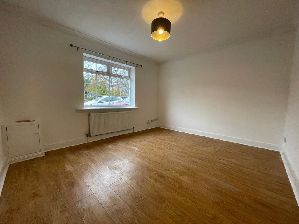 Property photo 3 of 11 Picture No. 06