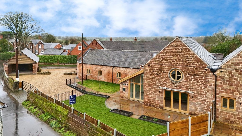 Property photo 1 of 35 3390140