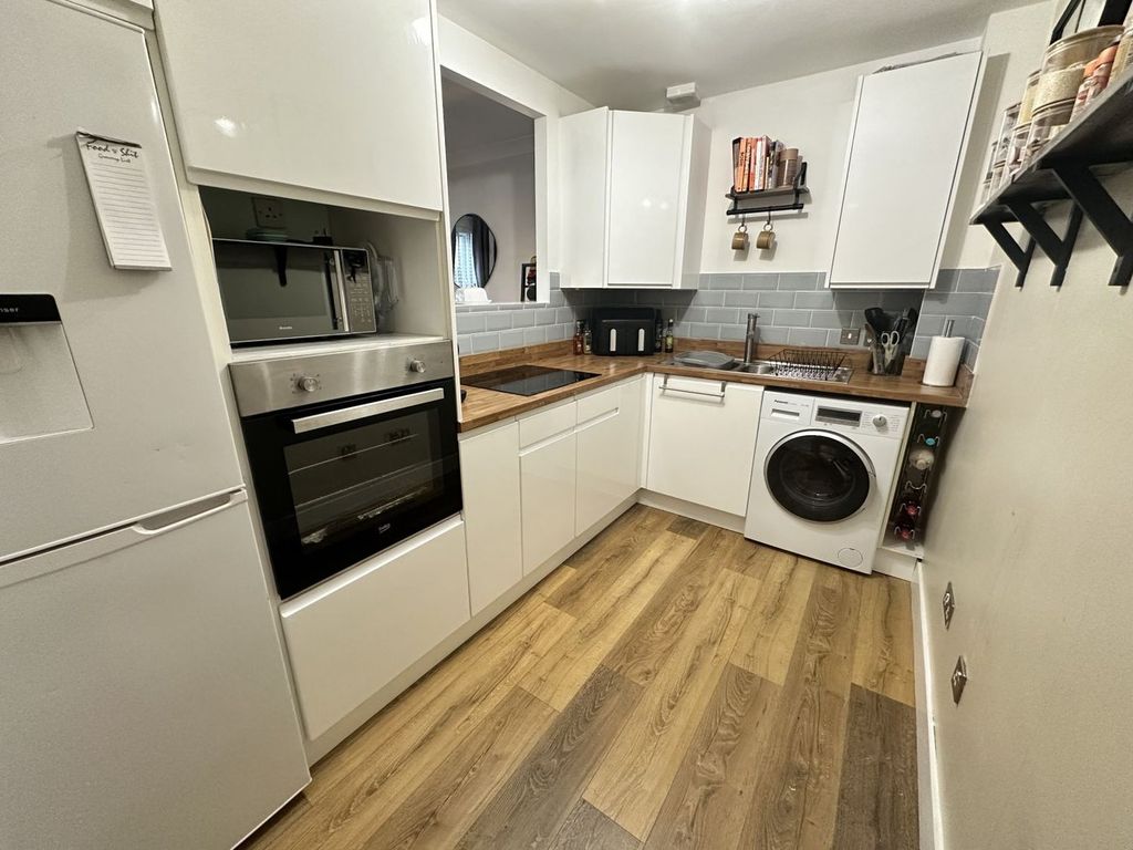 Property photo 3 of 13