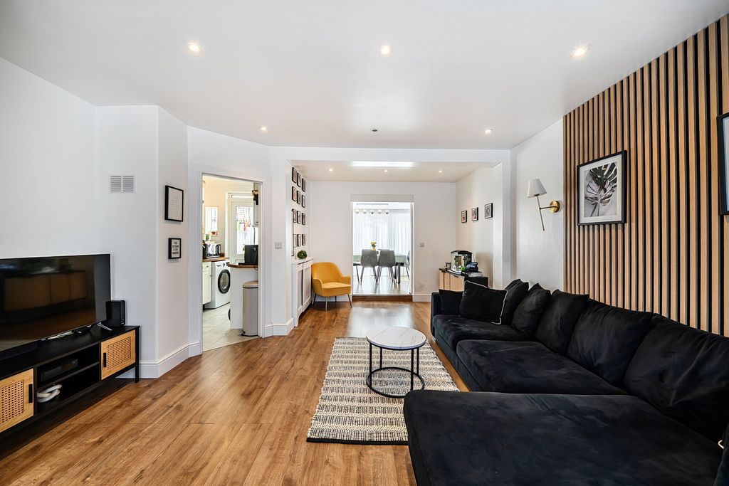 Property photo 3 of 20 1487858 (2).Jpg