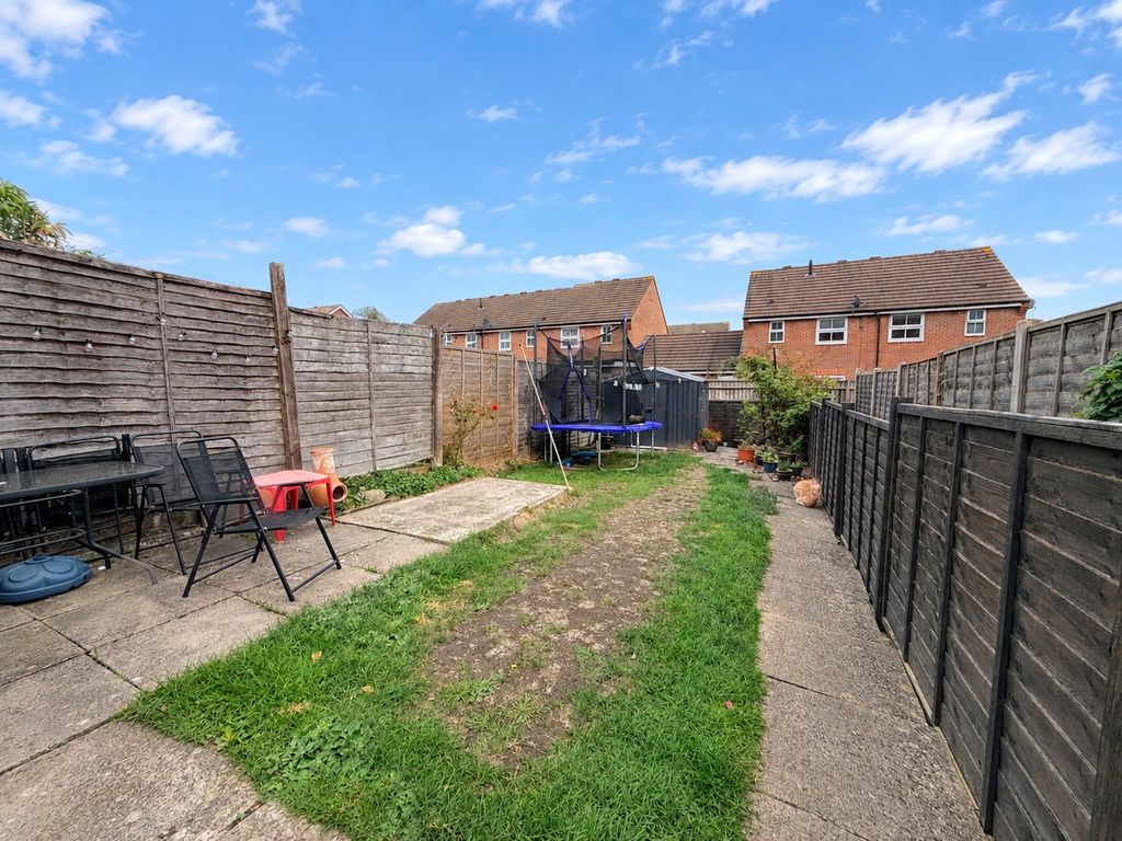 Property photo 2 of 15 Picture No. 19