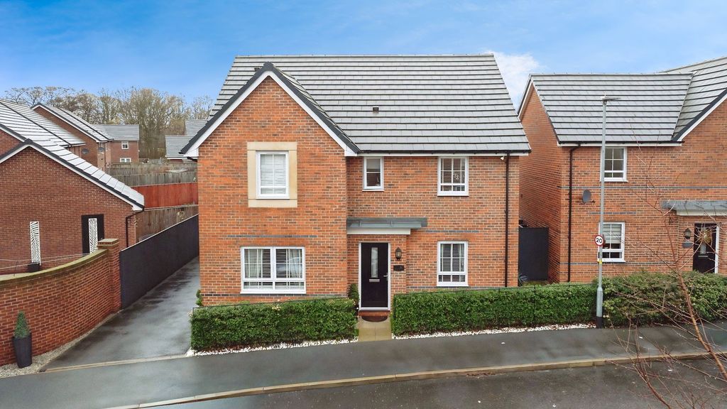 Property photo 1 of 33