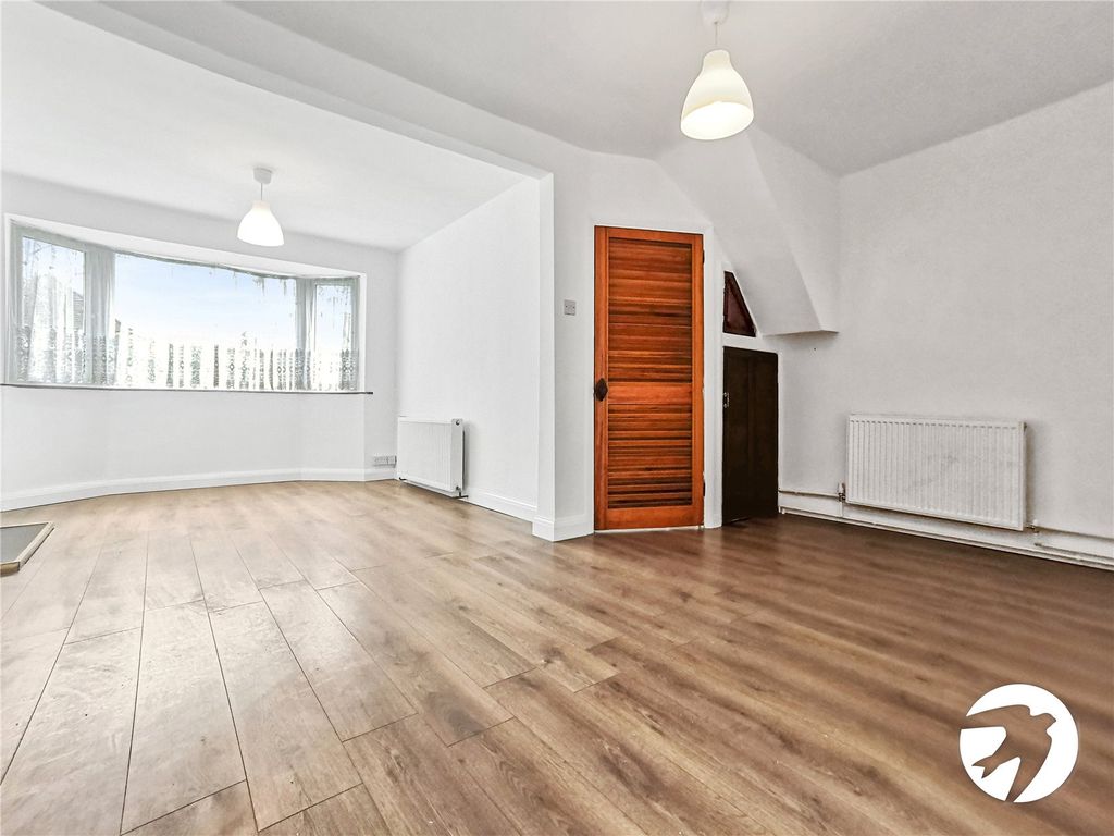 Property photo 2 of 10 Picture No. 08