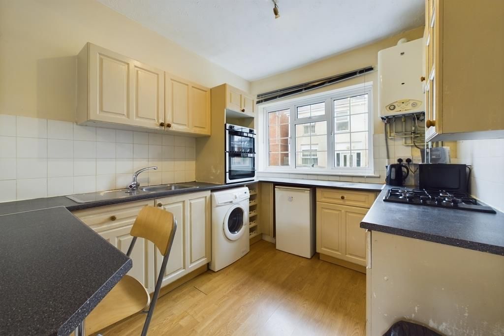 Property photo 2 of 15 Cam01635G0-Pr0066-Still007.Jpg