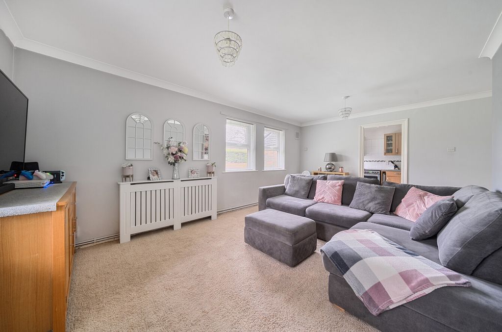 Property photo 2 of 11 1397480-9-6970F75...