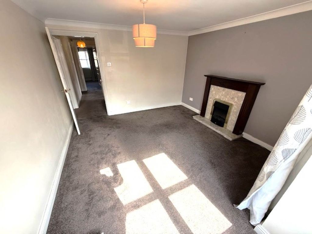 Property photo 3 of 13 Image8 (35)