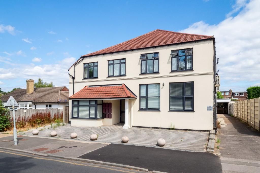 Property photo 1 of 1 Spacious 2-Bedroom Ground Floor Flat – Avenue Road, Sutton, Sm2 6Jd