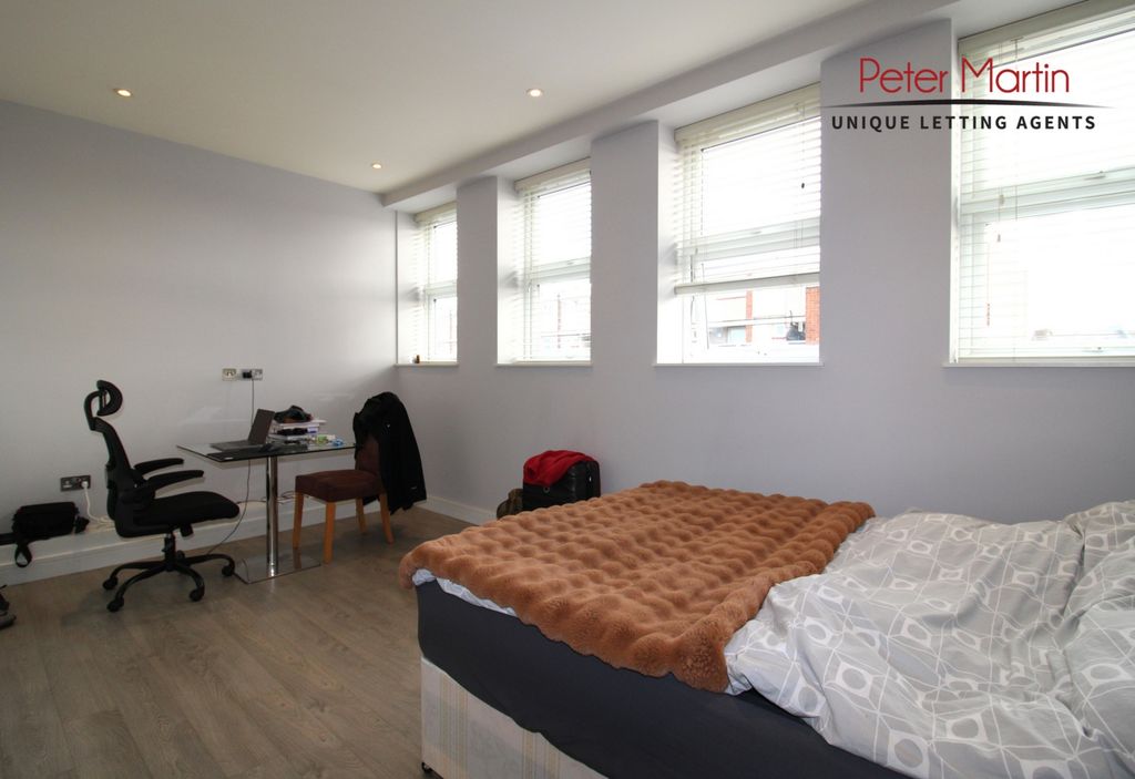 Property photo 2 of 4 Photo 5