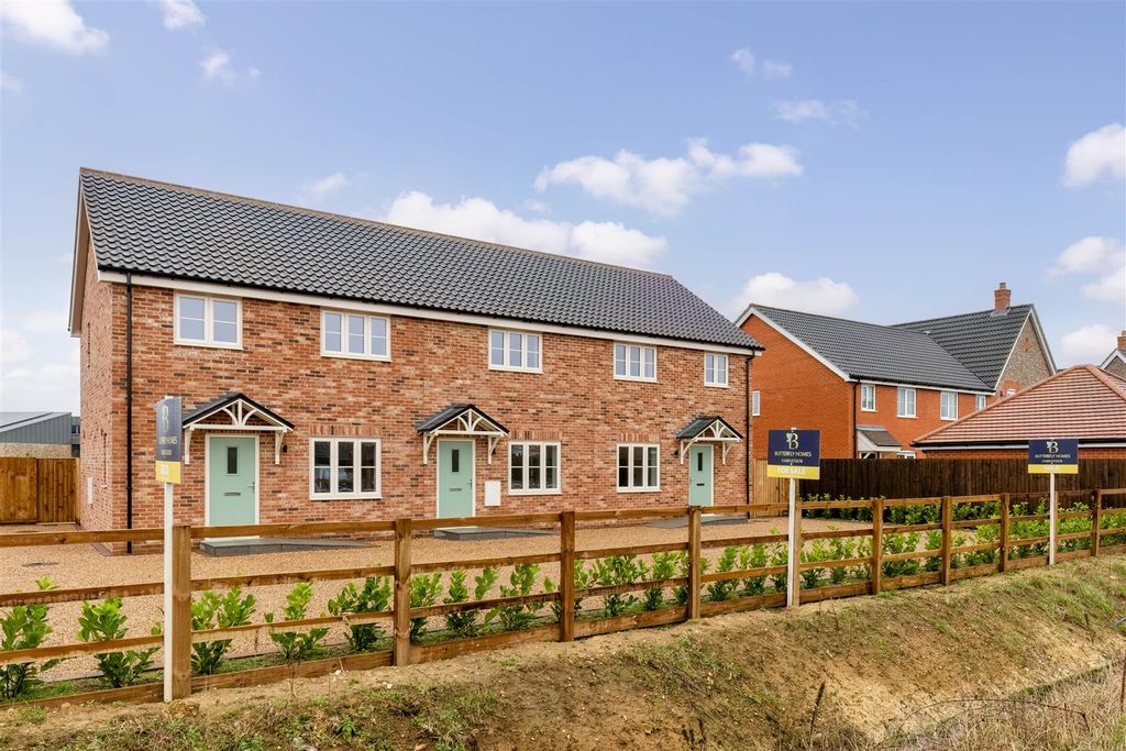 Property photo 1 of 12 Front Aspect