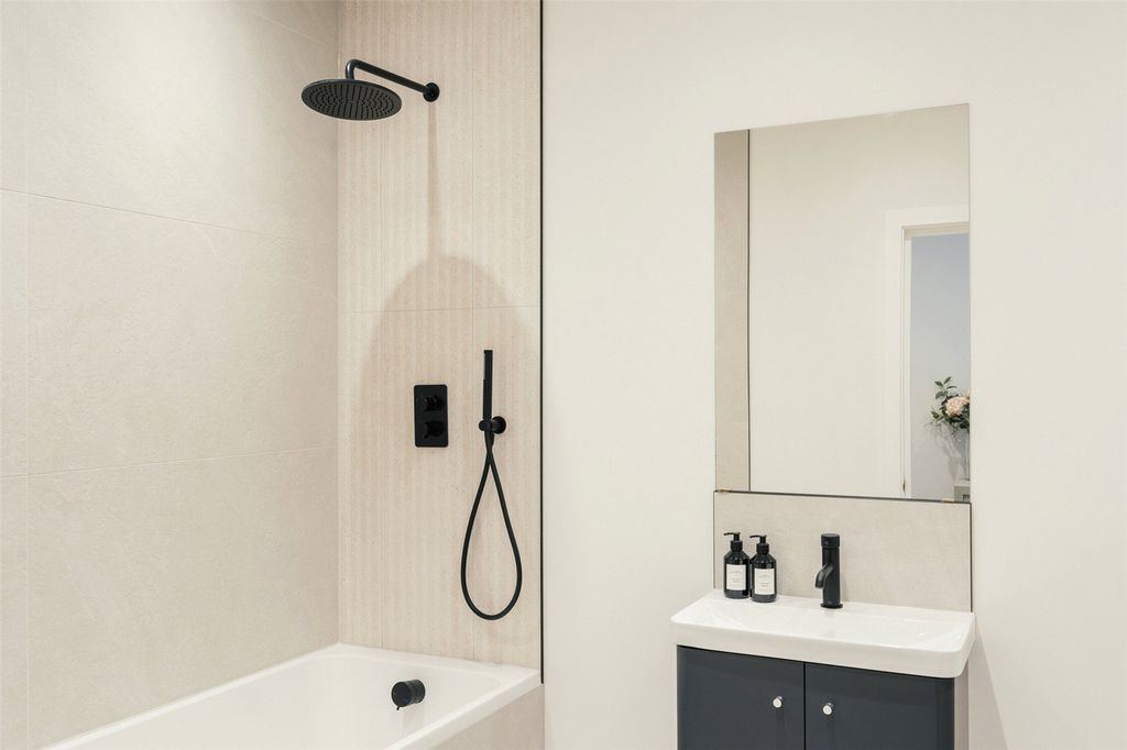 Property photo 3 of 13 Bathroom