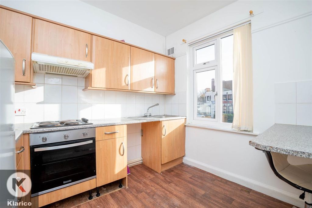 Property photo 3 of 6 Photo-2.Jpg