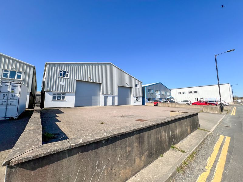 Property photo 2 of 14 Warehouse, Balthane