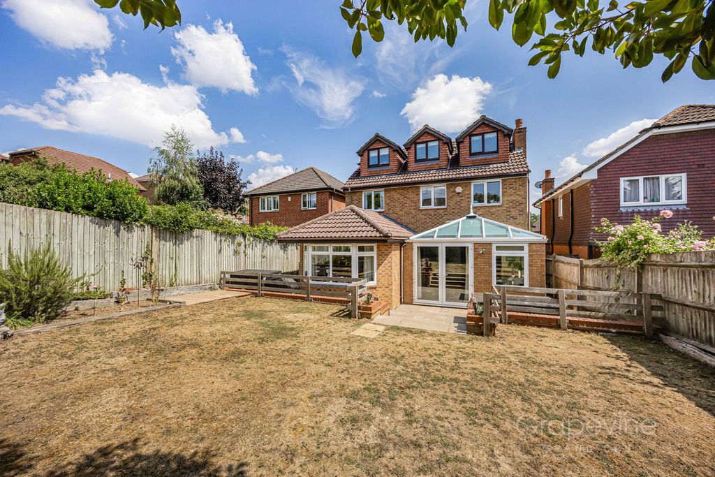 Property photo 2 of 30