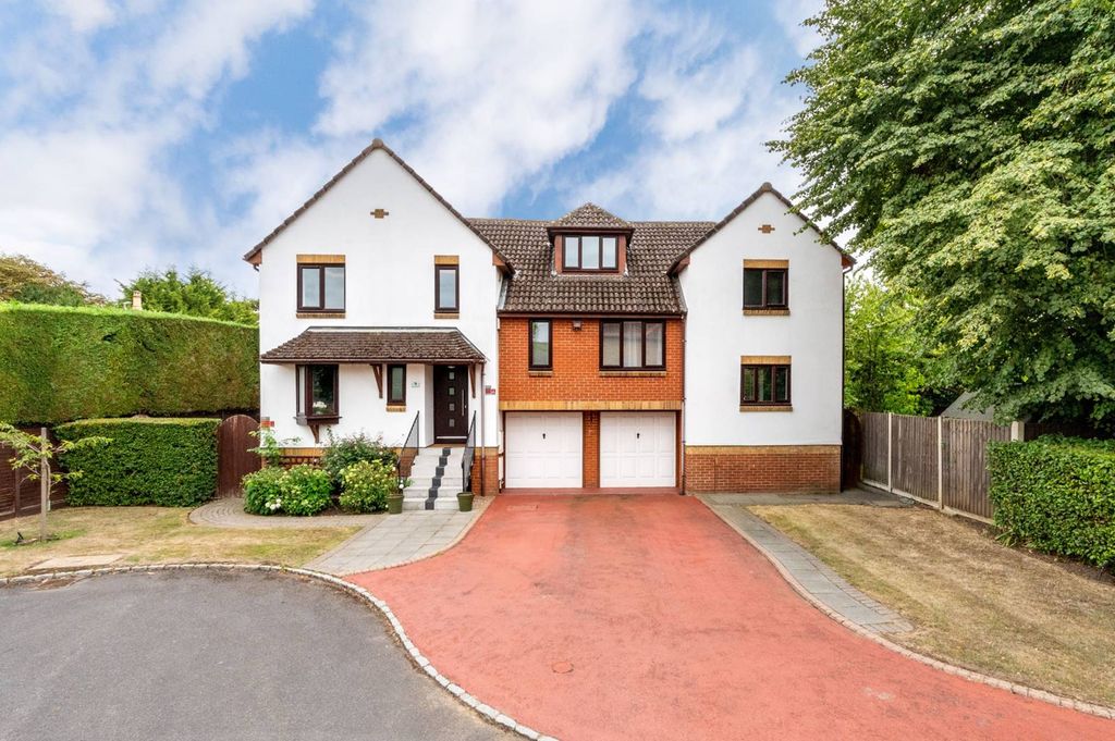 Property photo 2 of 17