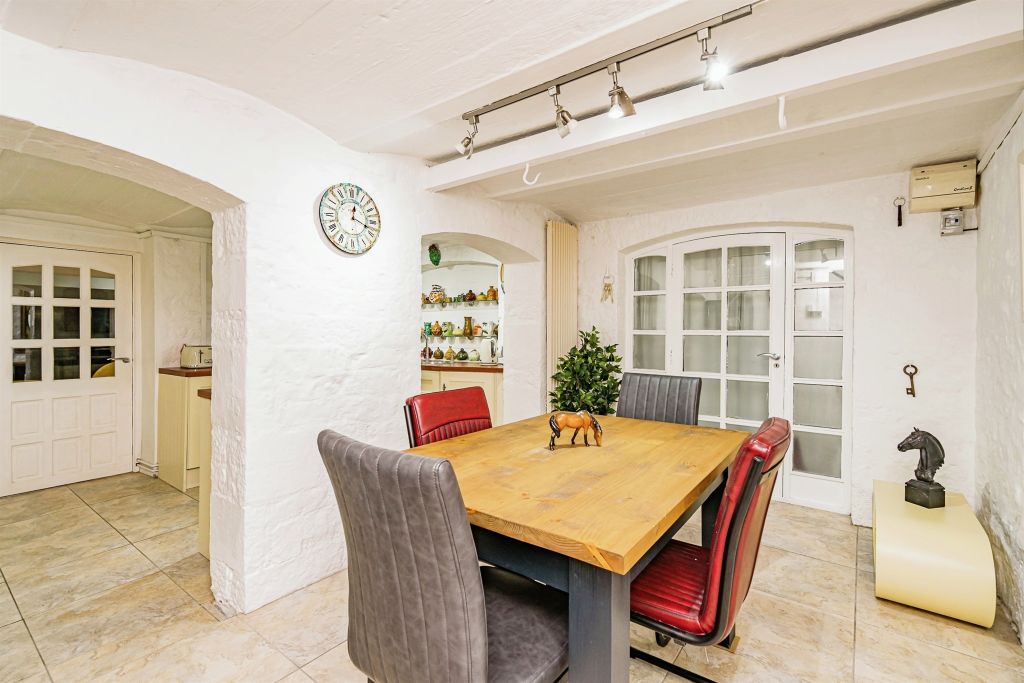 Additional image 12 of 5 bed detached house for saleVale Street, Dudley DY3
