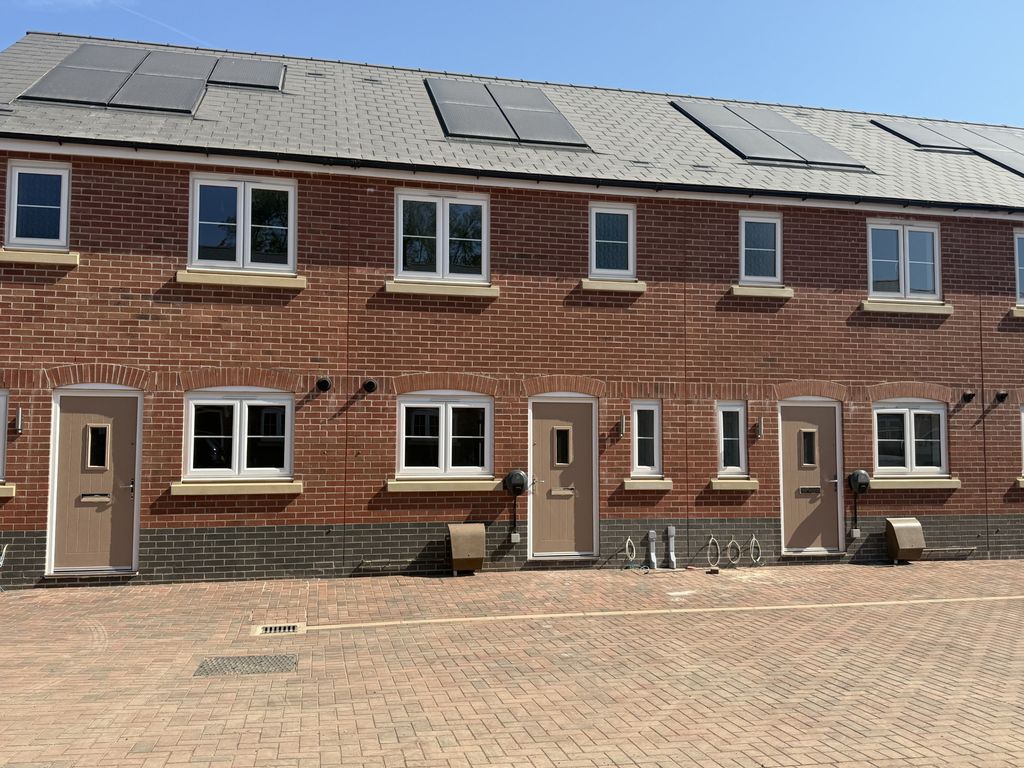 Property photo 1 of 16 9