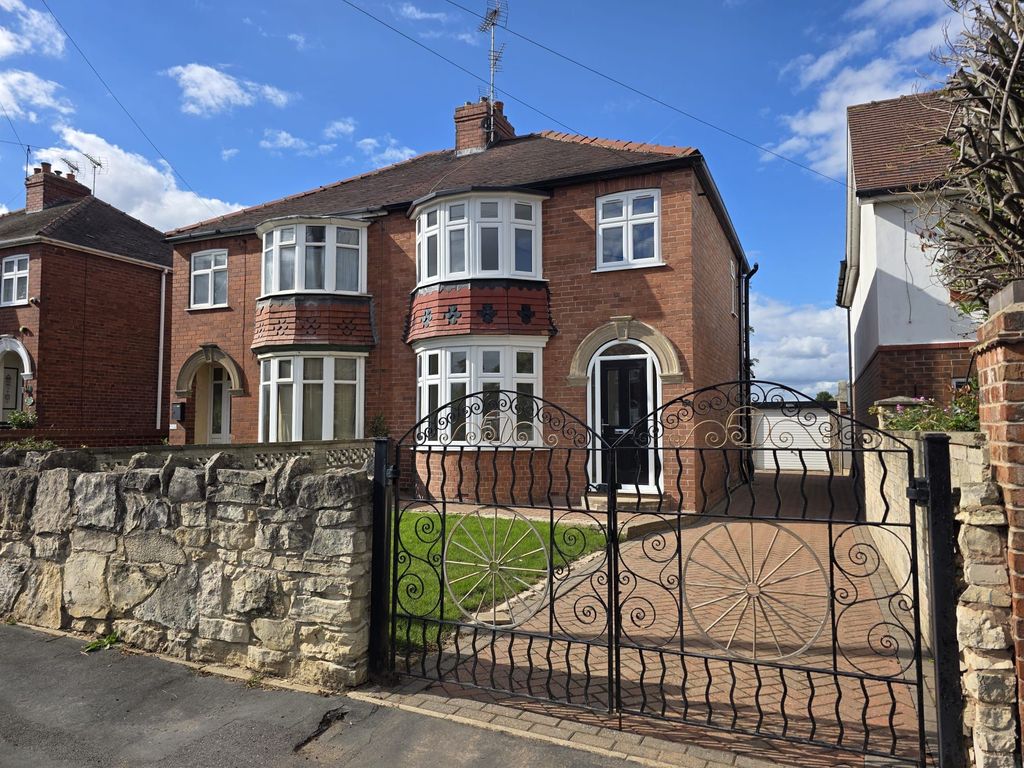 Property photo 1 of 25