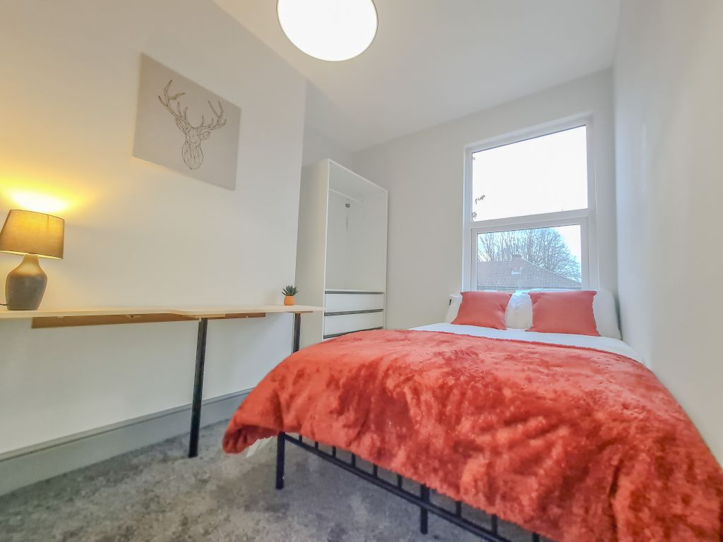 Property photo 3 of 5