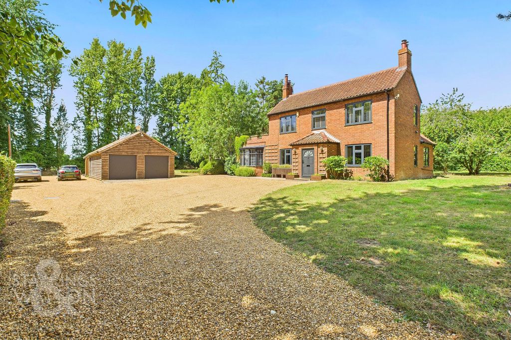 Property photo 1 of 45