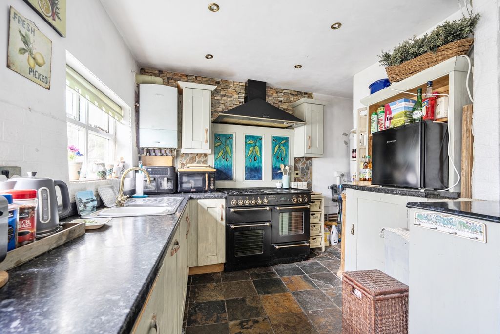 Property photo 3 of 29 1520556 (11)