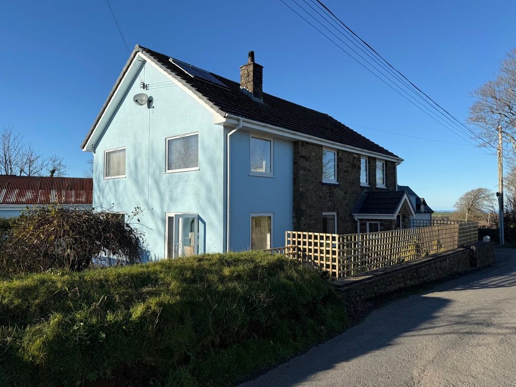 Property photo 2 of 50