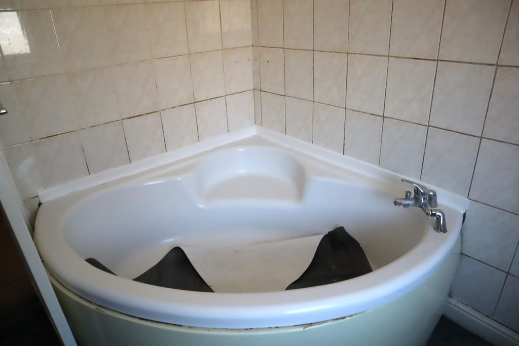 Property photo 3 of 40