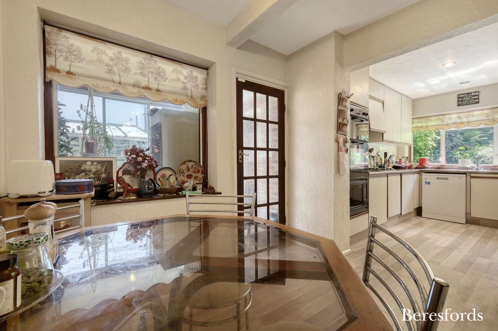 Property photo 3 of 21 Picture No. 10