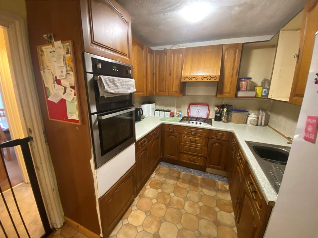 Property photo 3 of 34 Picture No. 04