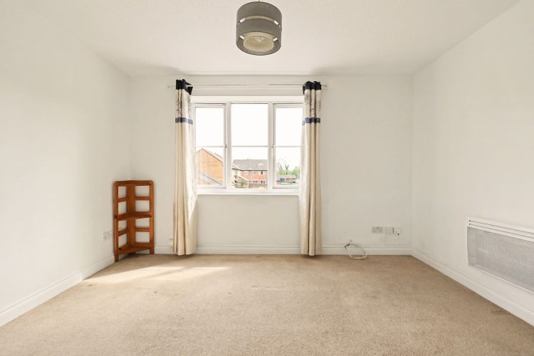 Property photo 3 of 7 326539