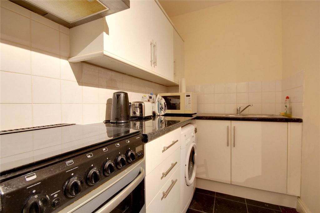 Property photo 2 of 6 Picture No. 04