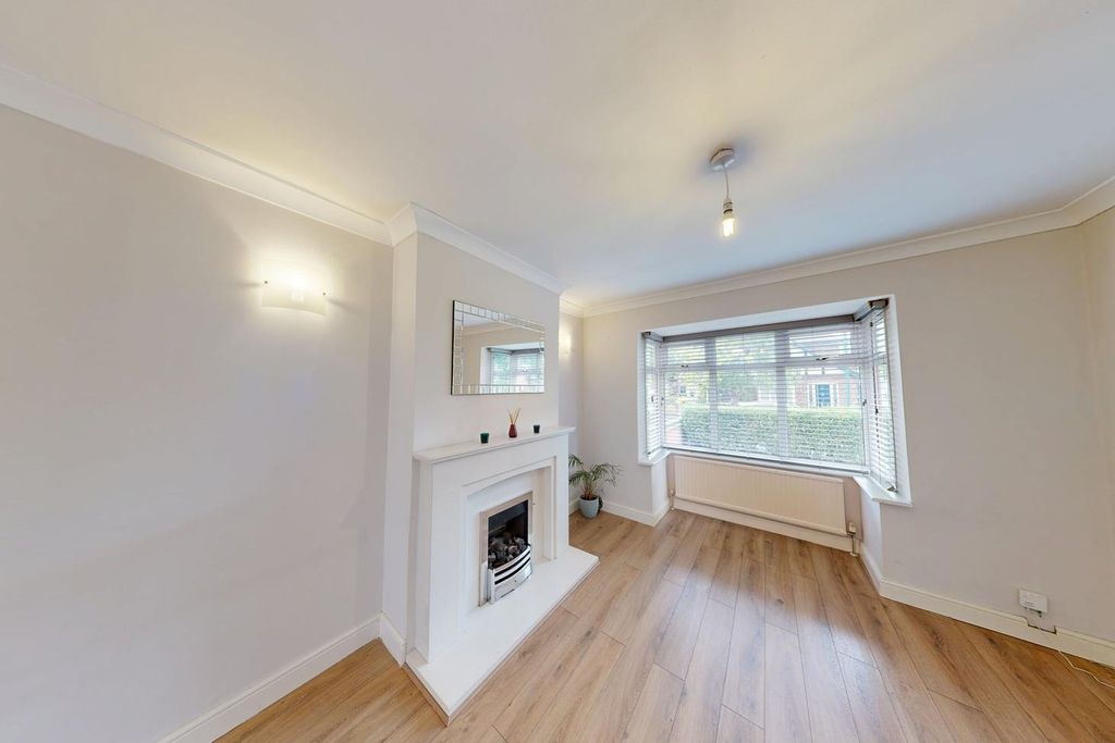 Property photo 3 of 12 3.Jpg