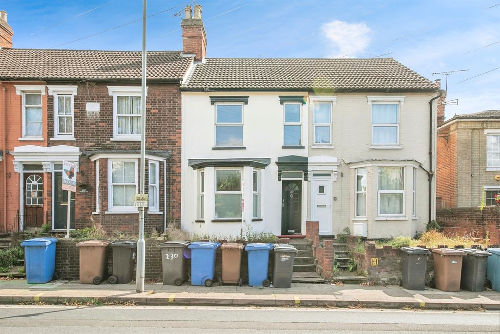 Property photo 1 of 14