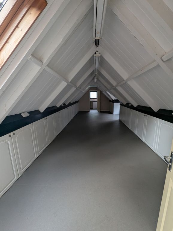 Property photo 3 of 7 Main Room