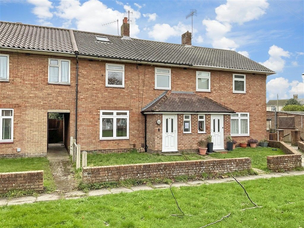 Property photo 1 of 4 Front.