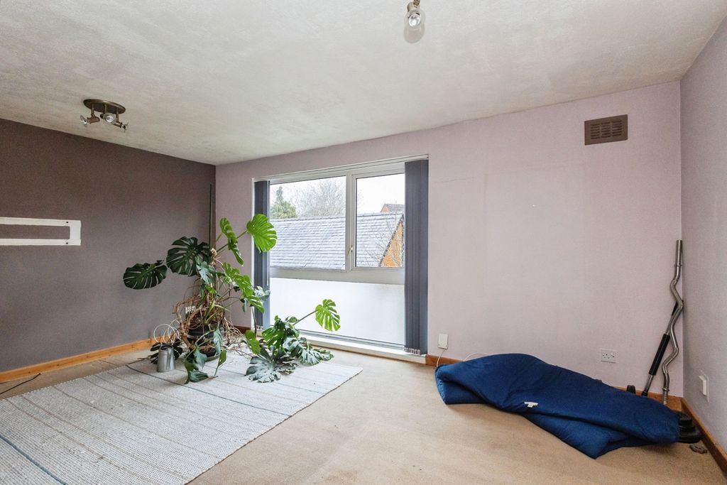 Property photo 2 of 16 Pbox-Img.Jpg