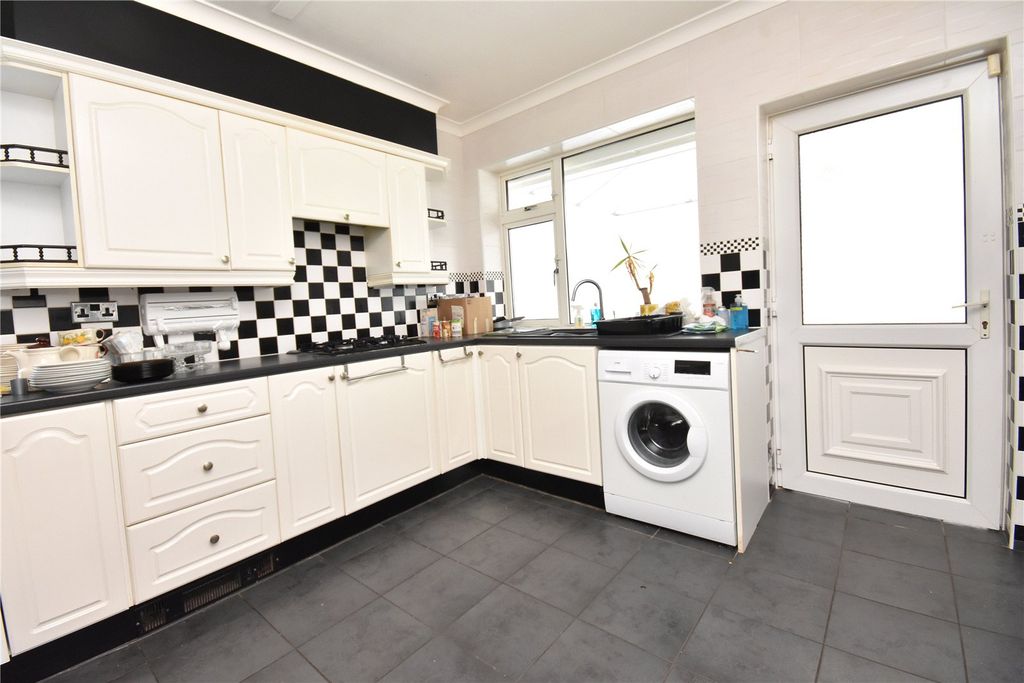 Property photo 3 of 11 Picture No. 05