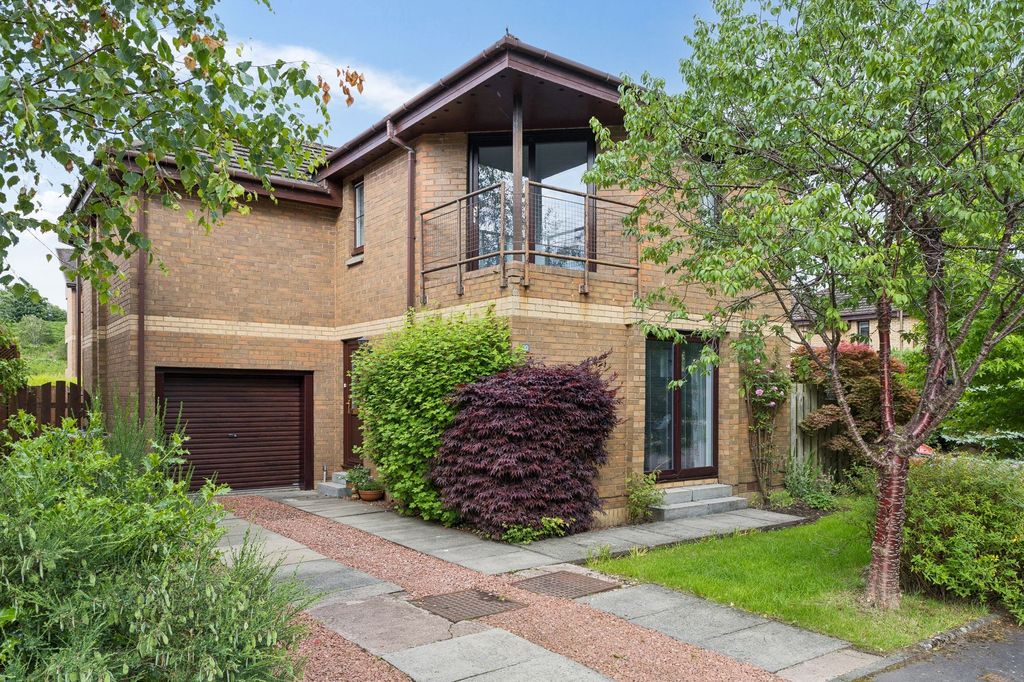 Property photo 1 of 25 External