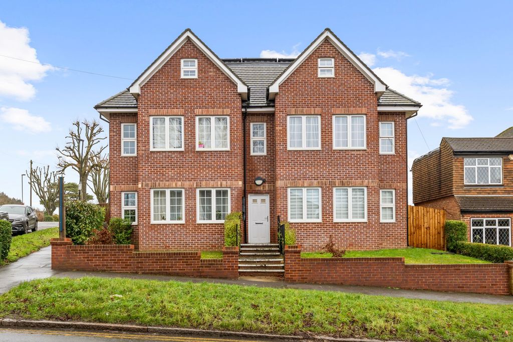 Property photo 2 of 16 Front