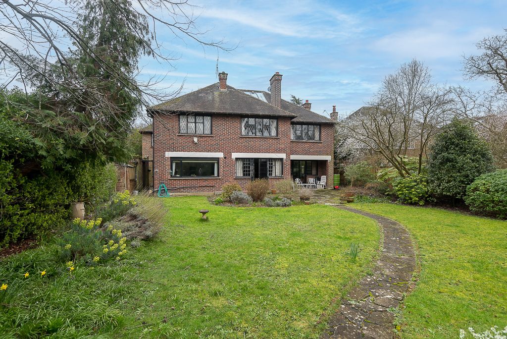 Property photo 3 of 25