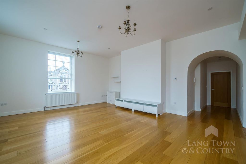 Property photo 2 of 8 0014.Jpg