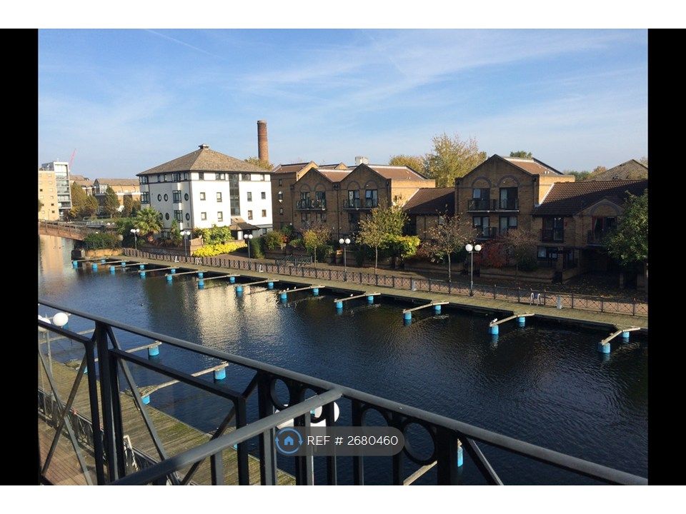 Property photo 1 of 9 Balcony