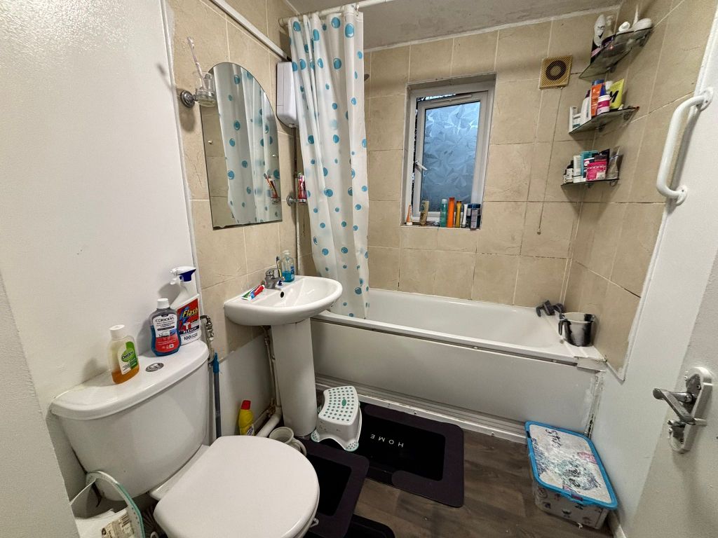 Property photo 3 of 5