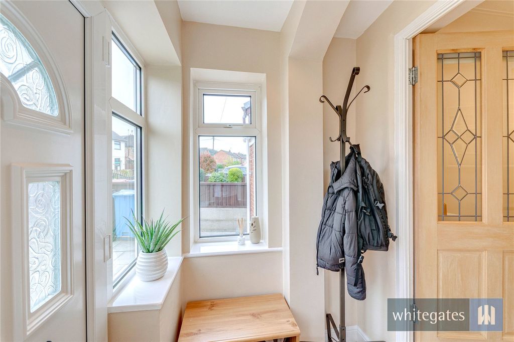 Property photo 3 of 32 Picture No. 03