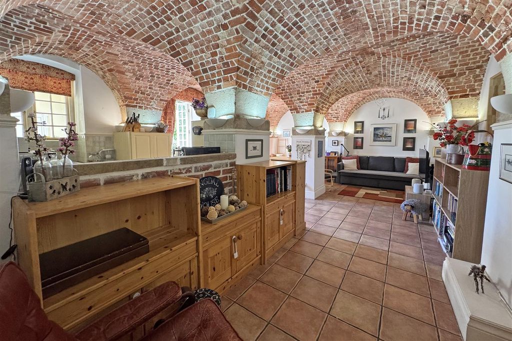 Property photo 3 of 31 Img_9857.Jpg