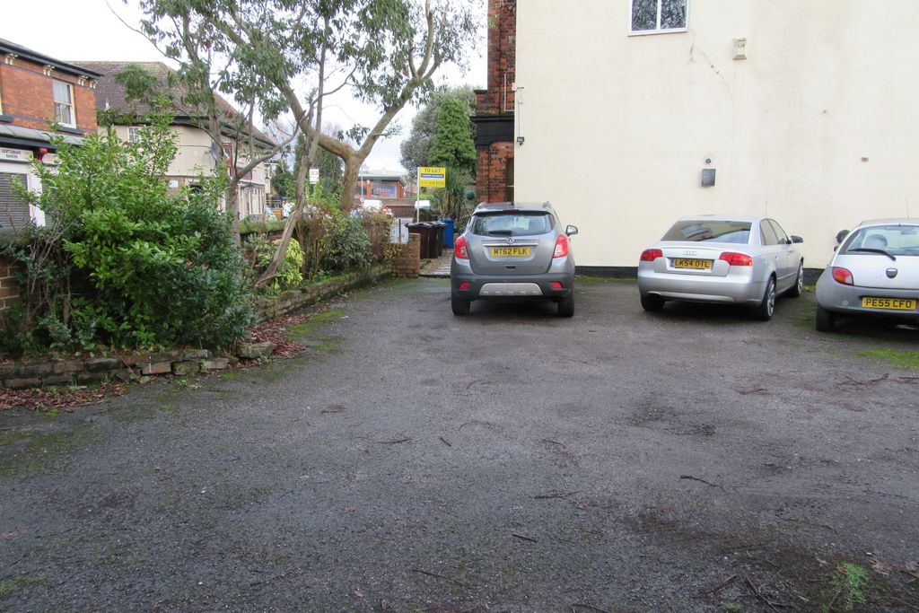 Property photo 2 of 7